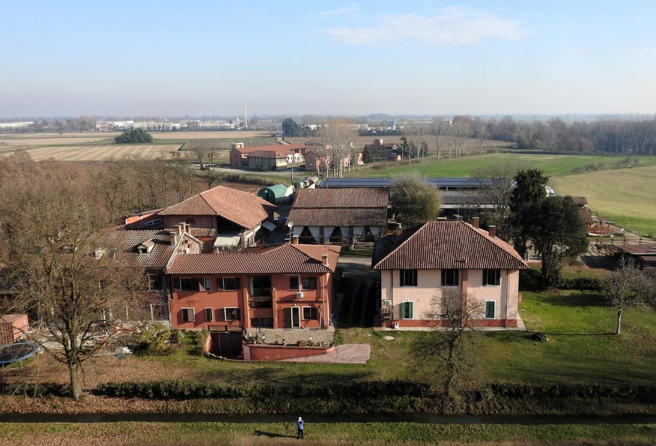 Agriturismo Cascina Selva Bed & Breakfast Ozzero Bagian luar foto